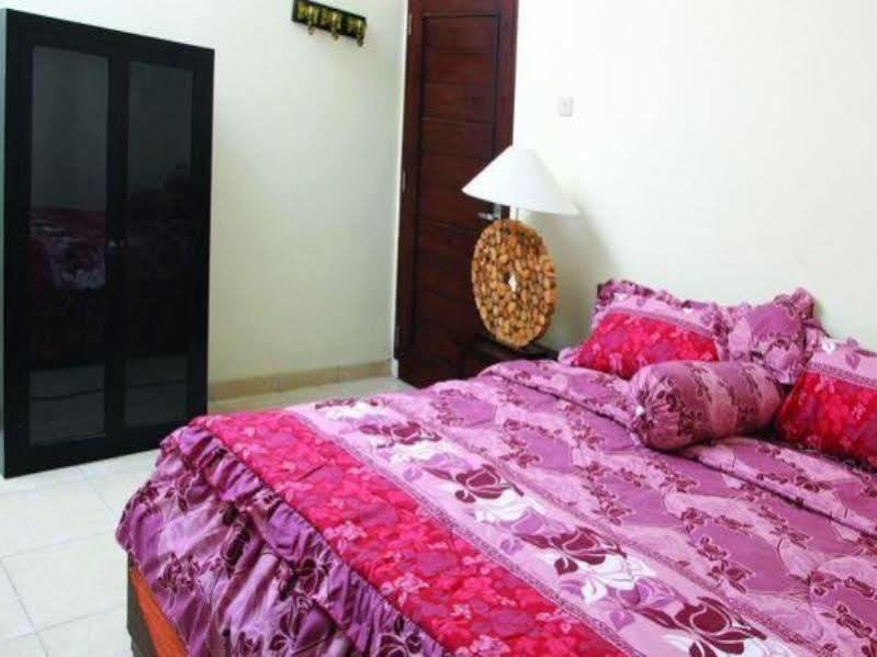 Pondok Villa Hotel Yogyakarta Exterior foto